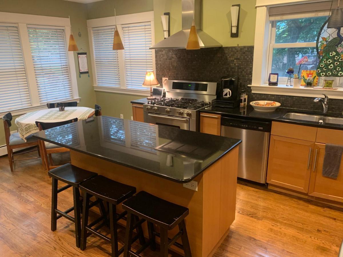 Appartement Oak Park Beauties - Tree Lined Streets - Walkable Extérieur photo
